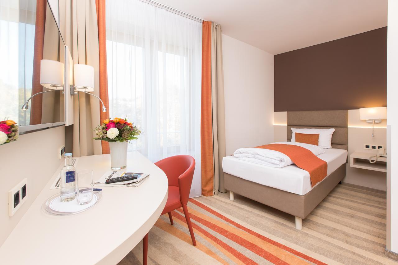 Hotel Kapuzinerhof Біберах-на-Рісі Екстер'єр фото